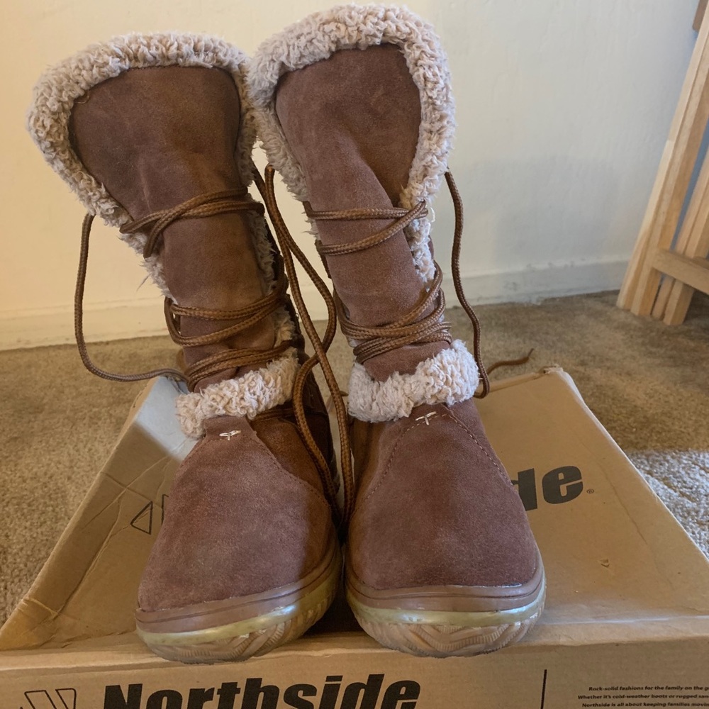 Northside cinnamon brown snow boots ❄️